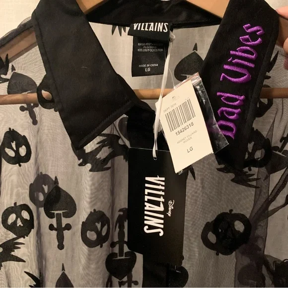 Disney Villians button down Large - Picture 4 of 5